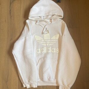 White adidas hoodie size s but baggy fit